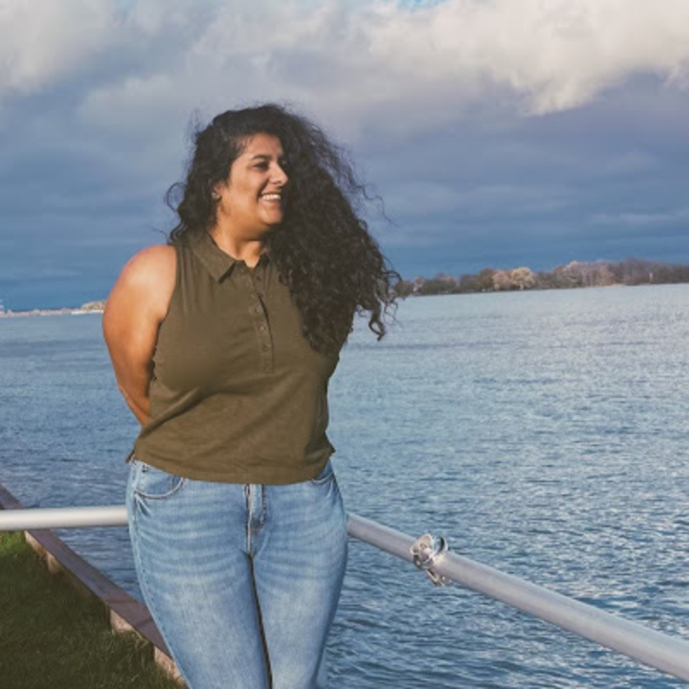 Meet your Posher, Sakshi